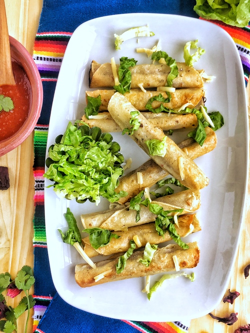 Receta de taquitos dorados de jamaica, tacos veganos de flor de jamaica