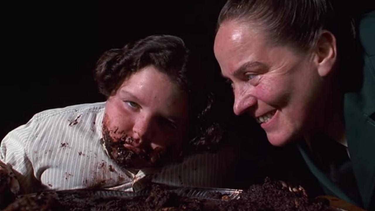 Pastel De Chocolate De Matilda Gigante Si Pierdo Me Tio El